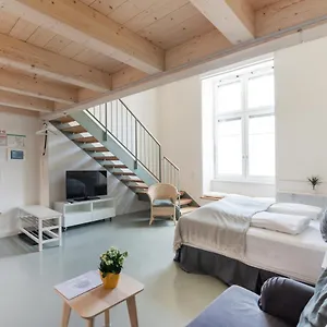 Vorgarten - Central, New And Stylish For Your Comfortable In , Wenen Oostenrijk